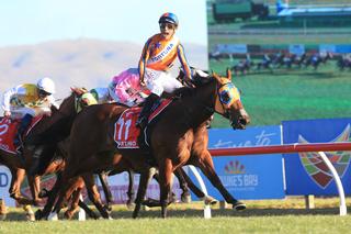 Melody Belle Claims the 2019 G1 Tarzino Trophy. 